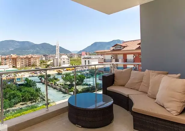 Comfortable apartments (2+1) by the sea in Alanya, Oba district.