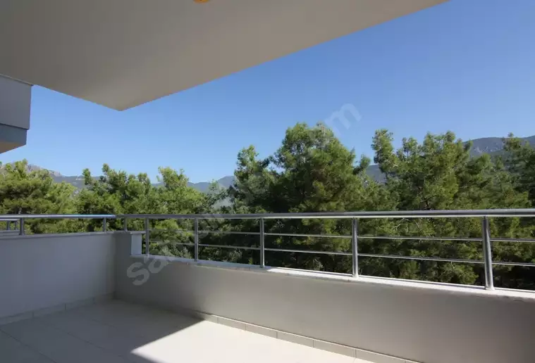 Comfortable apartments (2+1) by the sea in Alanya, Oba district.