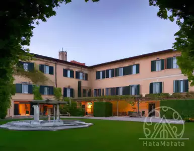 A historic manor house in Tuscany is Italy's best kept secret! 500 years old, beautiful cottages and villas.