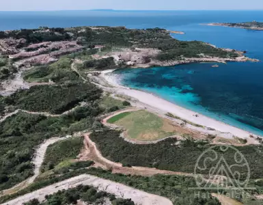 Could you raise a Kind sum to buy a hotel in Spain? From Abu Dhabi or Singapore? The country's foundation is also interested!