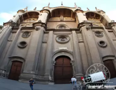 Incomplete list of properties registered by the Church: Granada Laica Association without data for half a century and one hundred municipalities.