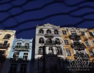 Portugal will end tax incentives for foreign residents due to the real estate market crisis.