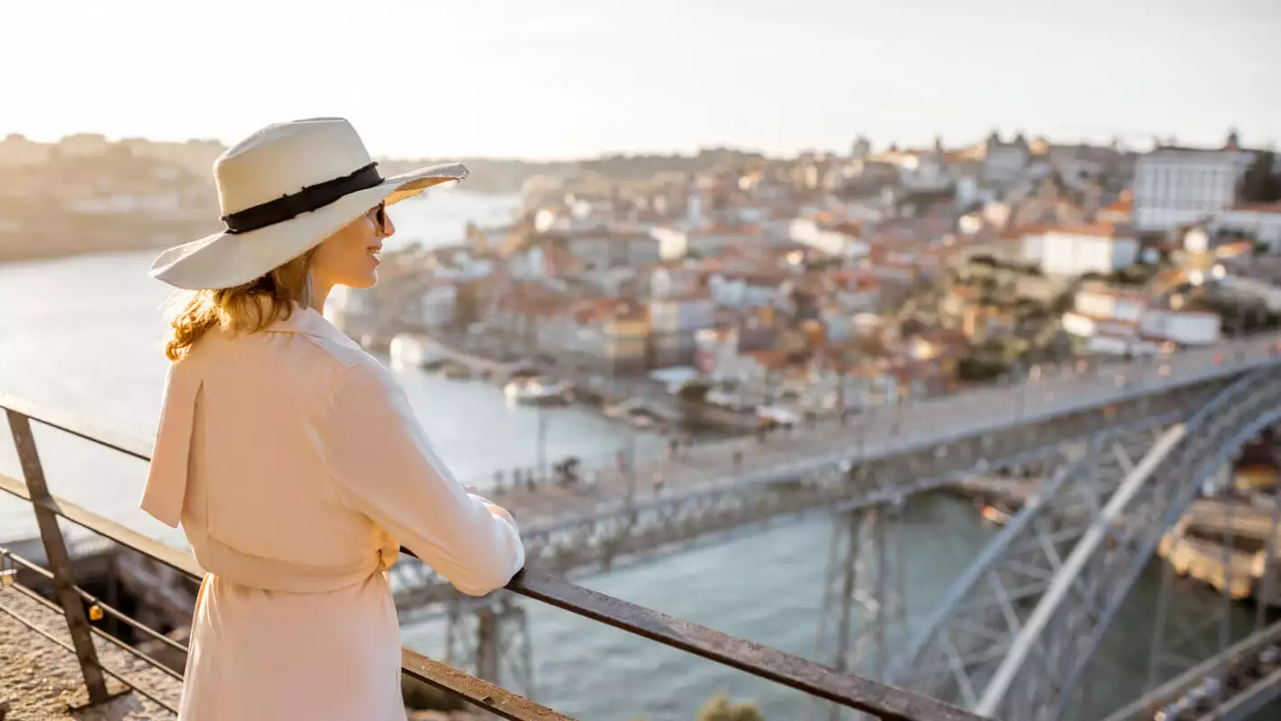 Advantages of obtaining Portugal's green card