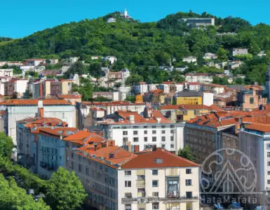 How and why to invest in real estate in Saint-Etienne and the Loire: tips and advice.