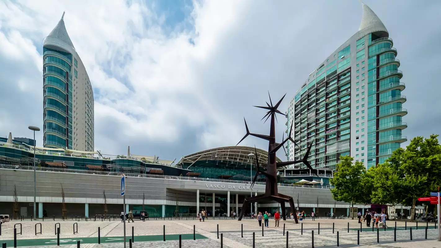 Basic steps in planning a move to Portugal