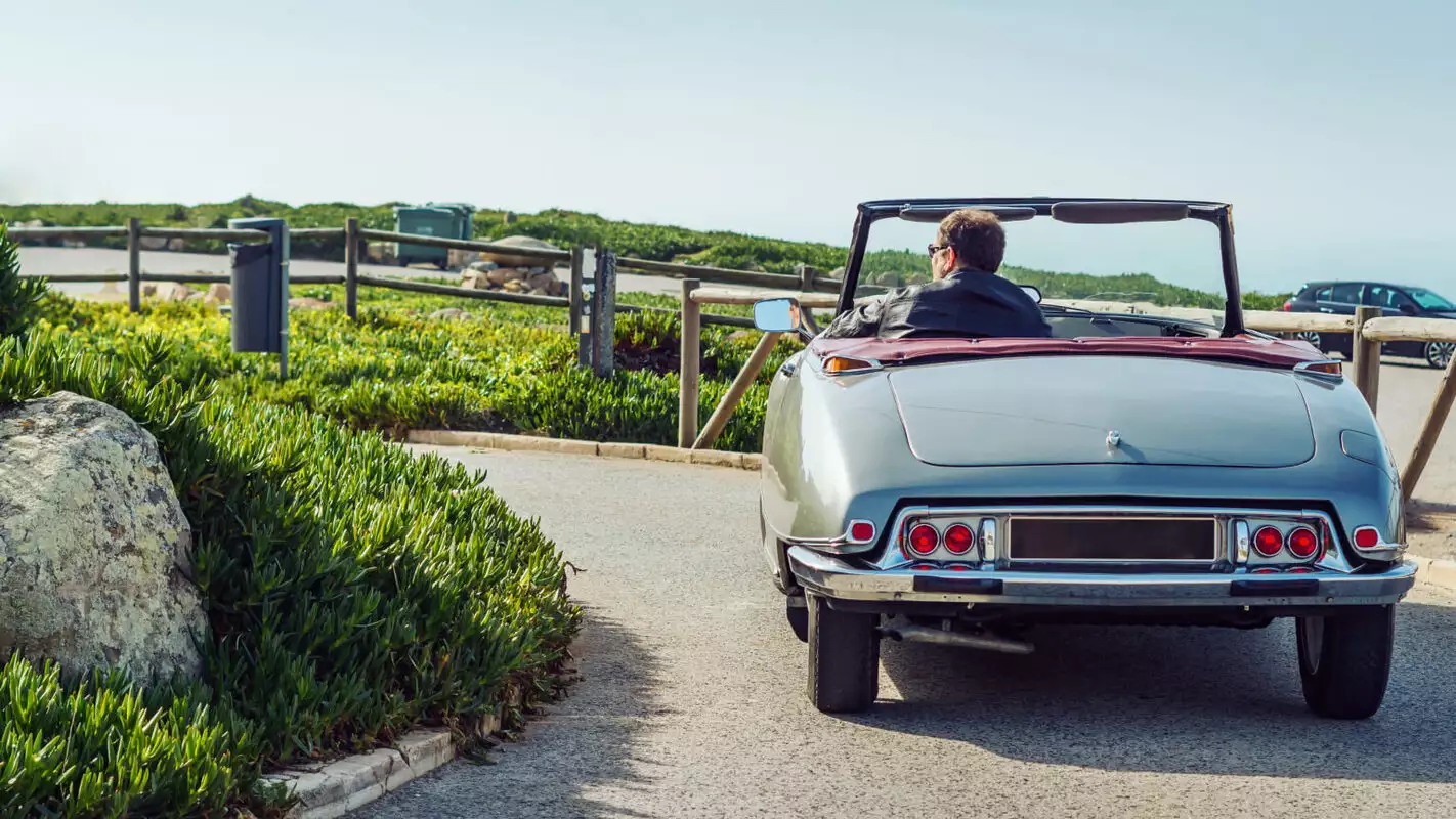 Find out how to apply for a Schengen visa to visit Portugal.