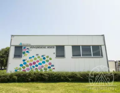 Bulgaria's Sopharma agrees to buy Serbia's Pharmanova.