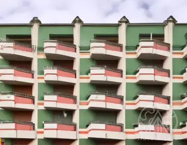 The draw for 106 residential properties with rentals from €325 starts at 17:00.