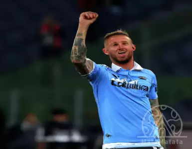 Captain Immobile rushes to the rescue