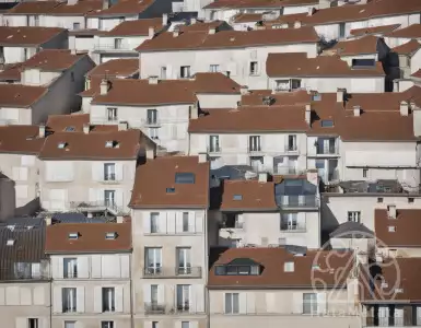 In two interviews, let's break down the causes of the real estate crisis.