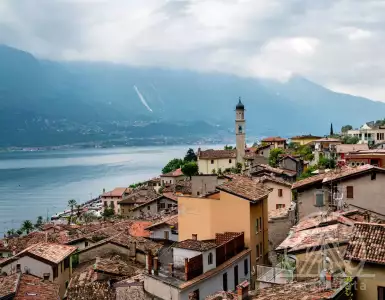 Studying the current state of education in Italy