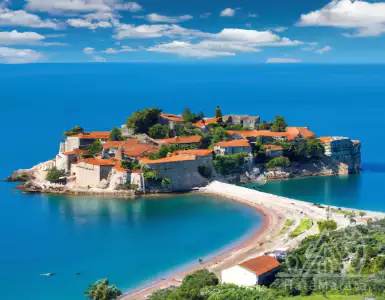 5 Exotic Places Where You Can Buy Cheap Real Estate Now