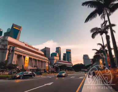 The fall in real estate prices continues.