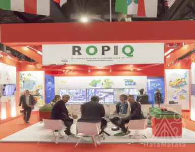 Attracting French real estate investors.