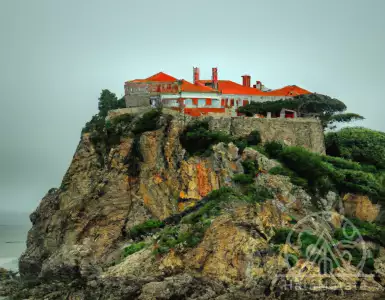 Portugal has frozen Roman Abramovich's $10m estate for sale ahead of invasion - report.