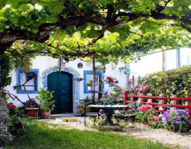 Where can I find the cheapest (and most expensive) real estate deals in Portugal?