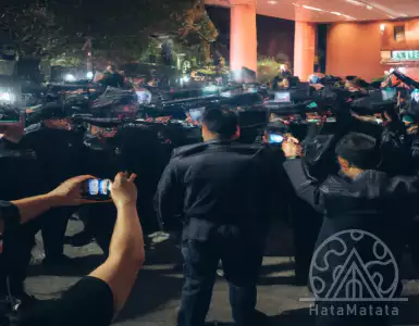 China's shadow financial system problems in the spotlight: Zhongzhi under the microscope.