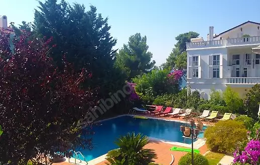 The Prince's Islands - paradise island life available to everyone.