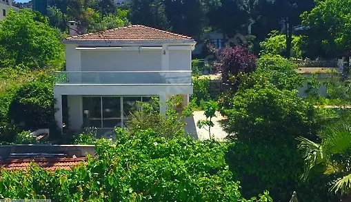 The Prince's Islands - paradise island life available to everyone.