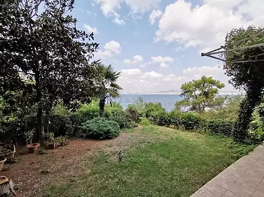 The Prince's Islands - paradise island life available to everyone.