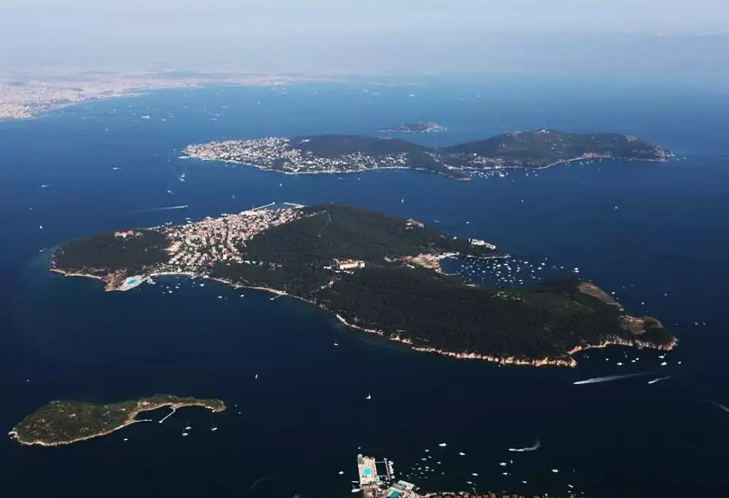 The Prince's Islands - paradise island life available to everyone.