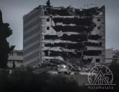 How a place of paradise became a grave: the collapse of a luxury building in Antakya.