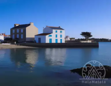 Real estate prices on Île d'Yeu are featured in French news 2.