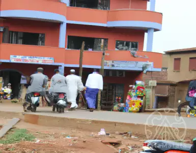 Real estate activity: more closing companies than a year ago