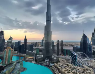 Dubai seeks long-term growth by resorting to strengthening the real estate market and reducing debt-related risks