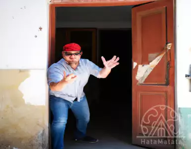 A municipal employee takes over a dacha and demands40,000 euros as a "ransom" for alleged property reforms.