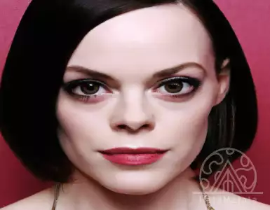 The state of Rose McGowan: the wealth and value of her estate.