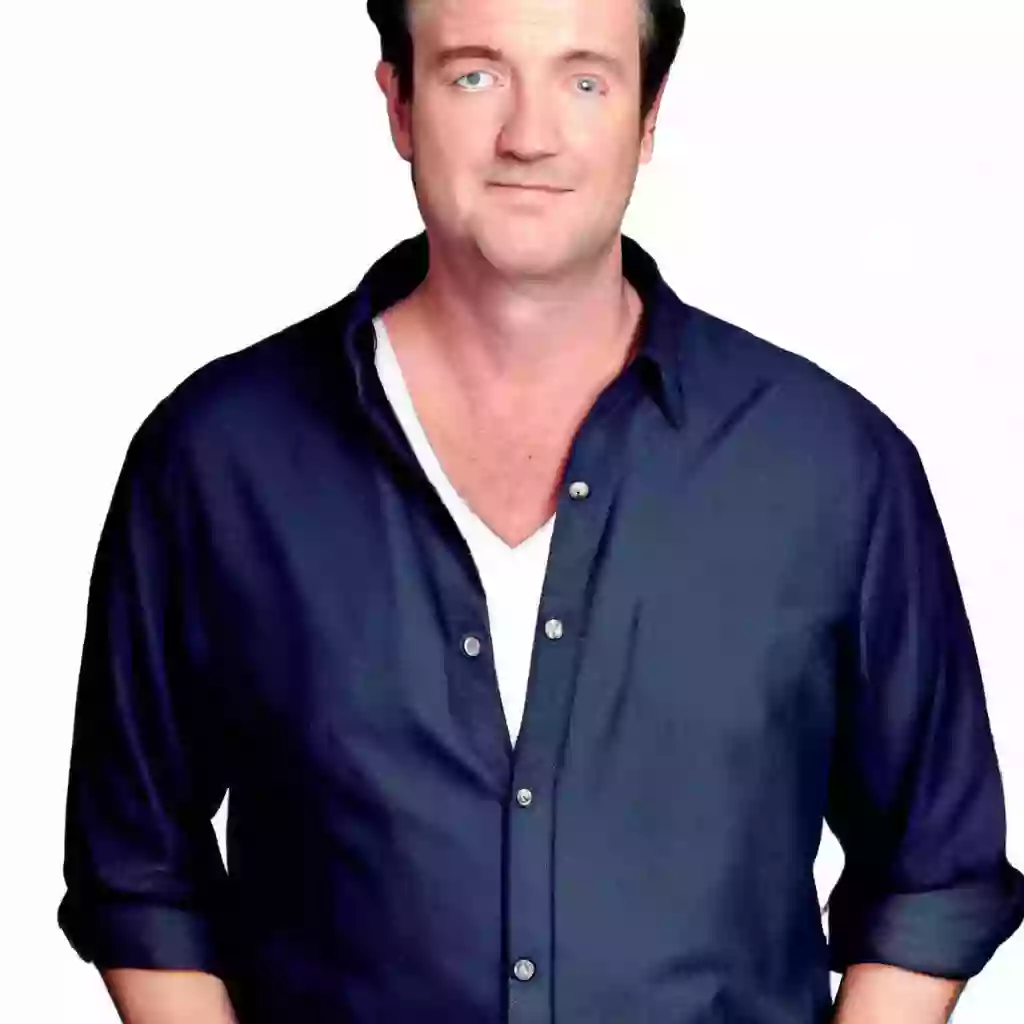 How Matthew Perry, a Canadian, was able to become an American star.