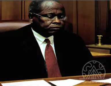 For many years, Clarence Thomas received income from a dissolved real estate sales company.