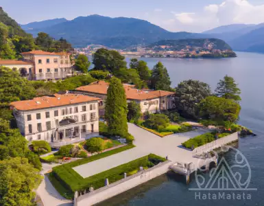 Tour an estate on Lake Como owned by one of Italy's most famous families.