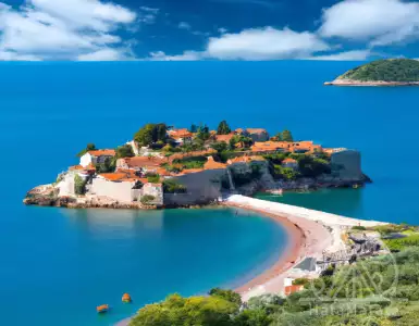 5 Exotic Places to Buy Cheap Real Estate Right Now