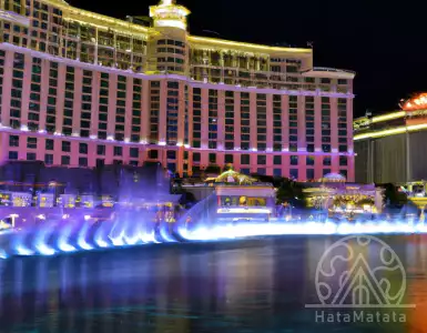 Realty Income is investing about $950 million in Bellagio Las Vegas.