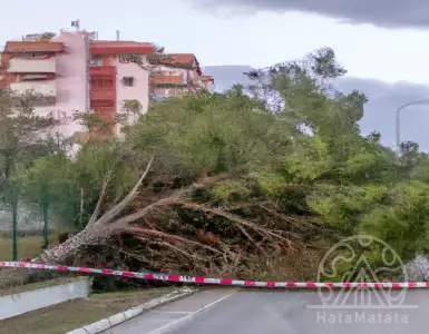 Climate crisis: The hottest weekend in Greece and devastating storms in Serbia resulting in deaths and injuries