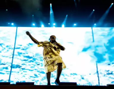 La Prima Estate surprises with music but fails to satisfy with experience - review