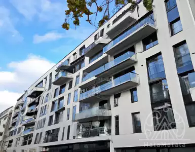 The real estate market crisis: rates, deals, new construction is in free fall, and that's bad news