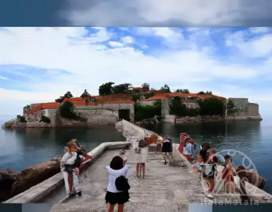 Montenegro - close and far at the same time