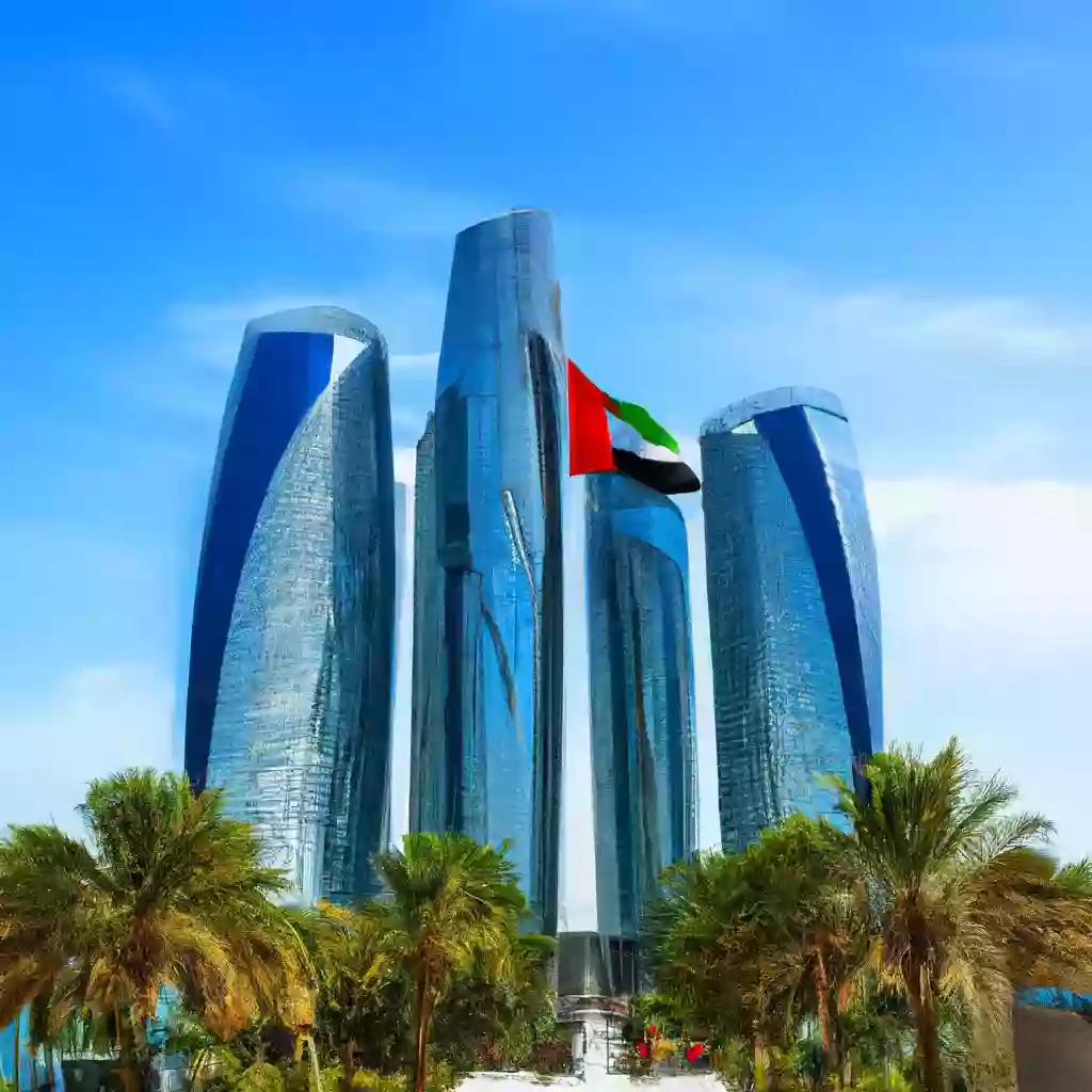 Богатые семьи и их компании: Узнайте о самых богатых семьях Эмиратов