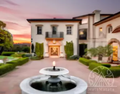 Billionaire lists a California estate designed by Wallace Neff.