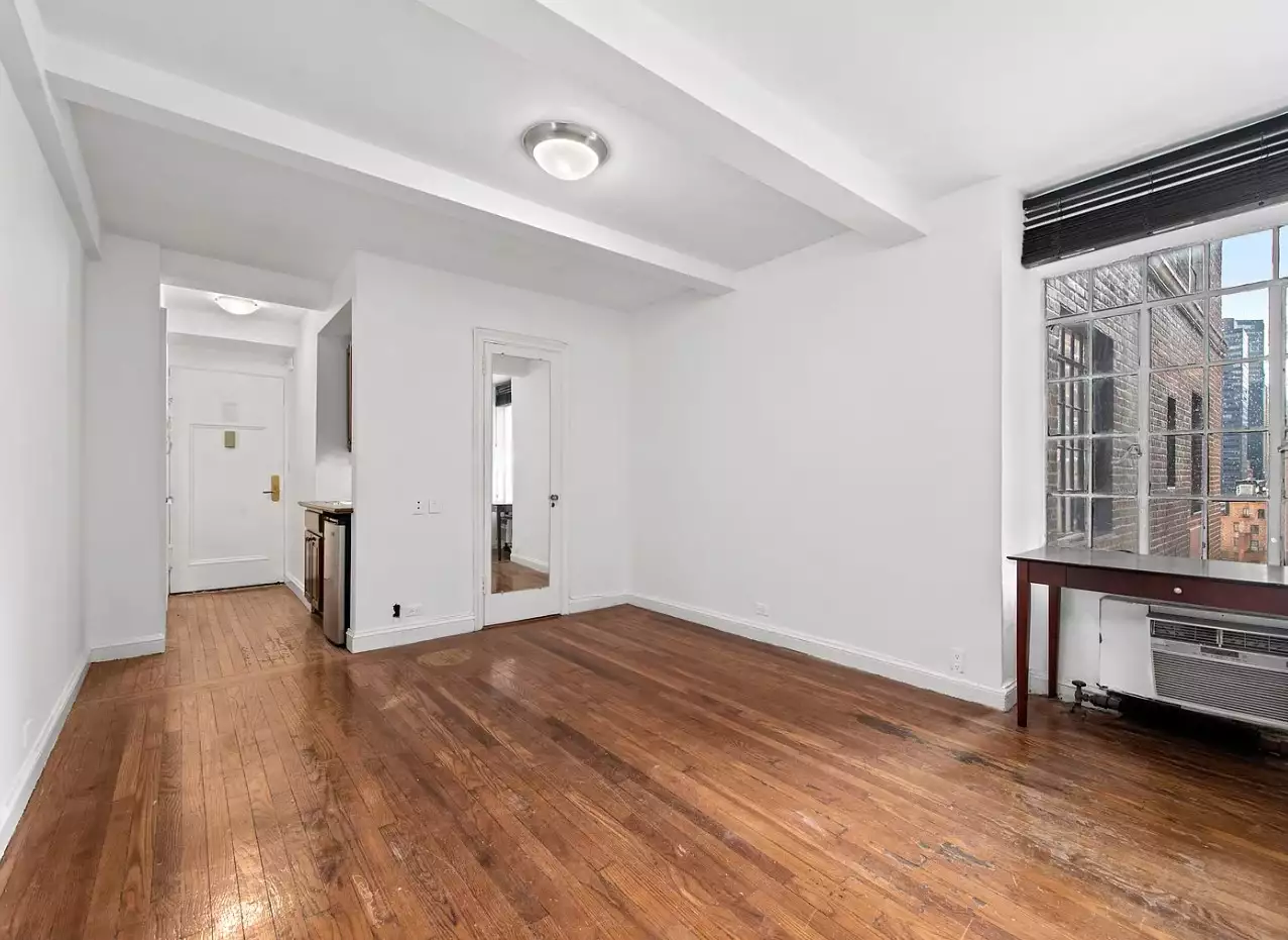 A small and stylish studio in New York City!