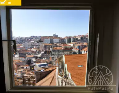 Sales of private homes contribute to the growth of the real estate market in2023..