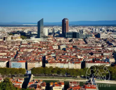 ** Interview: Lyon plunges into a real estate crisis, but Metropole aims for more construction.