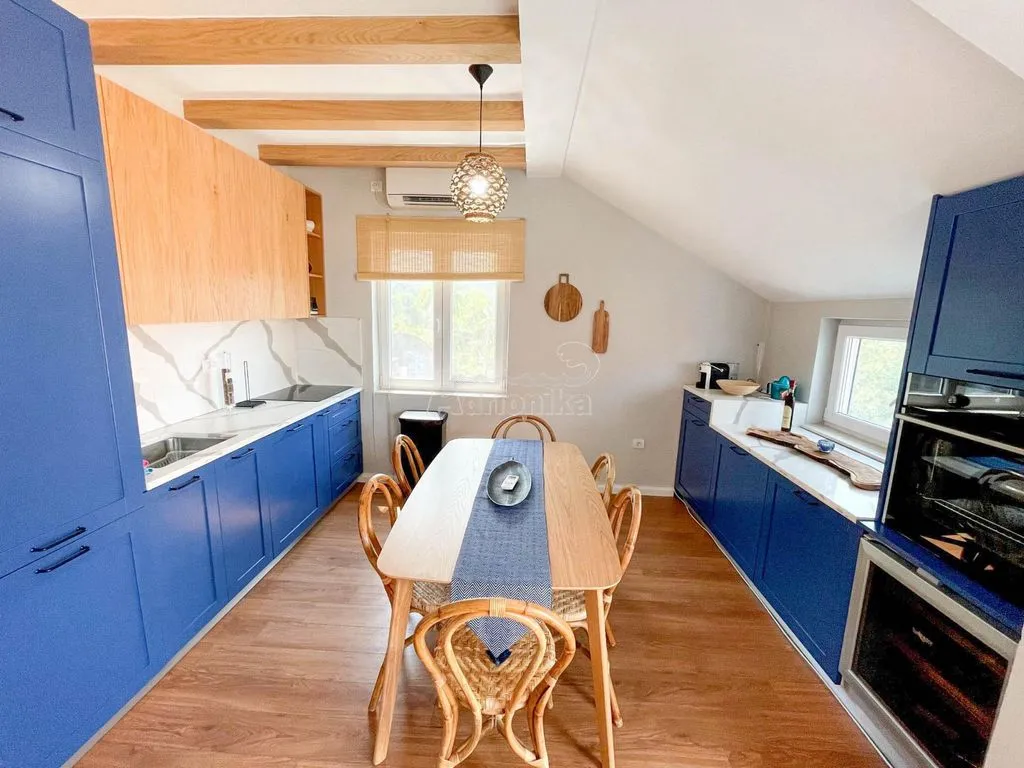 Flat 97m² in Montenegro, Kotor. Priced at 235000€ rent photo-12