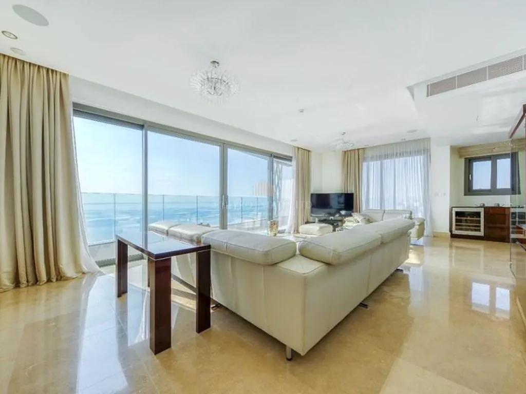 Flat 207m² in Cyprus, Limassol. Priced at 2150000€ rent photo-12