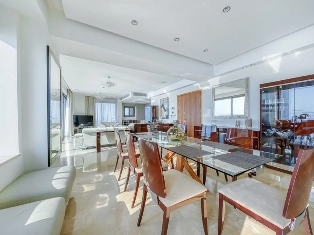 Flat 207m² in Cyprus, Limassol. Priced at 2150000€ rent photo-13