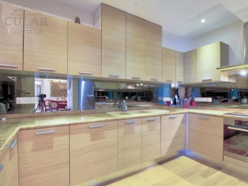 Flat 207m² in Cyprus, Limassol. Priced at 2150000€ rent photo-24
