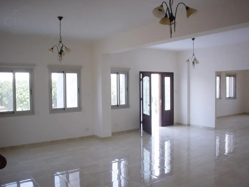 Villa 450m² in Cyprus, Limassol. Priced at 2000000€ rent photo-16